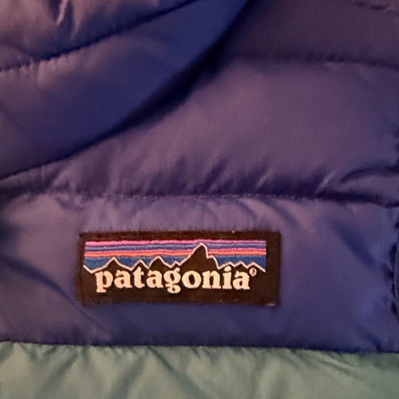 Patagonia Blue and Gray Quilted Vest - Picture 2 of 4
